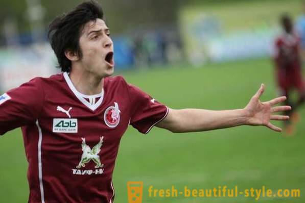 Serdar Azmun: Cariera iranian jucător de fotbal, 