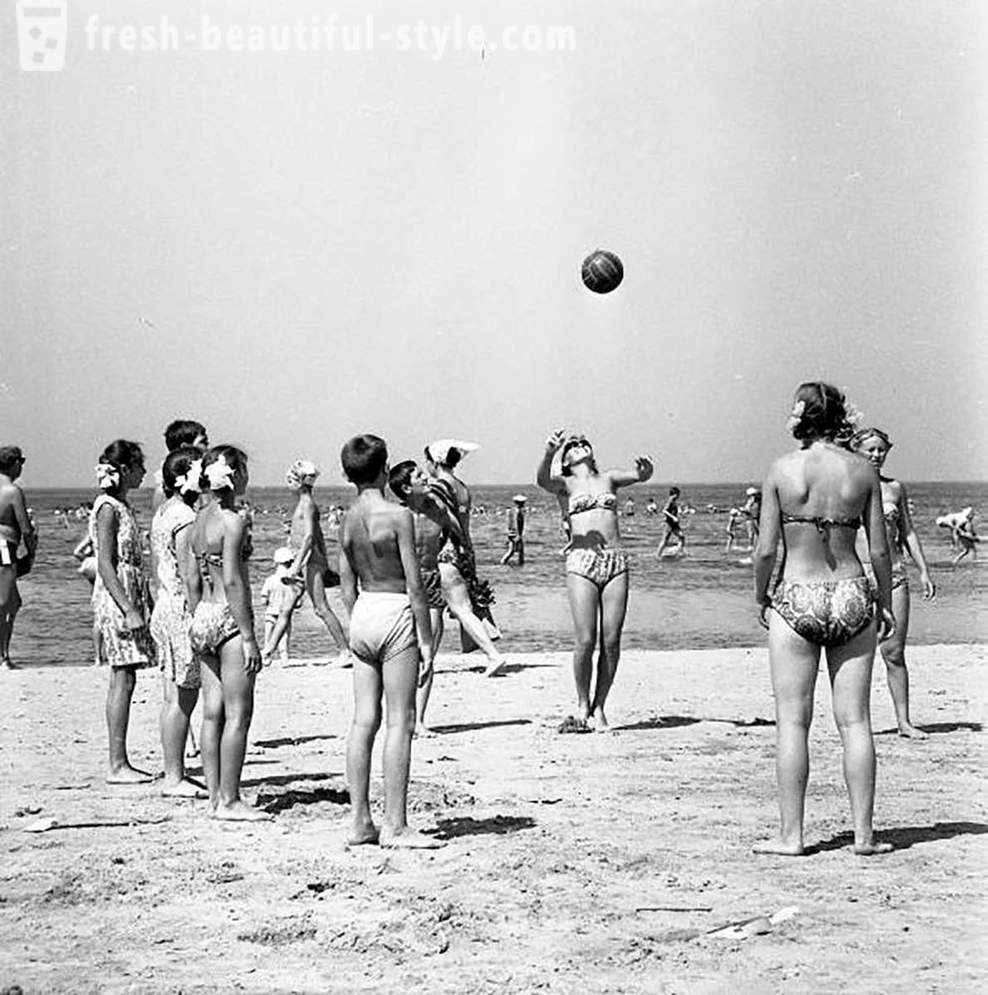 Vacanță pe plajă în Uniunea Sovietică