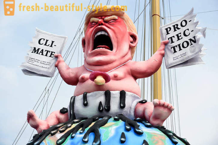 Toate desenele animate si marionete Trump intr-un singur articol