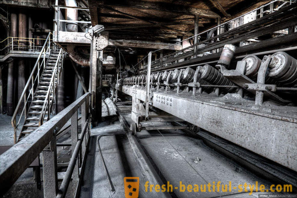 Plimbare prin fabrica abandonat în Belgia