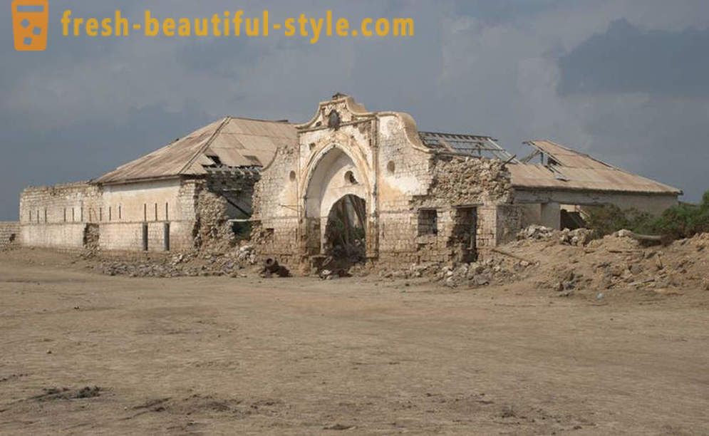 Ruinele incantatorul insulelor abandonate