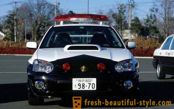 Mașini de poliție japoneze Steep