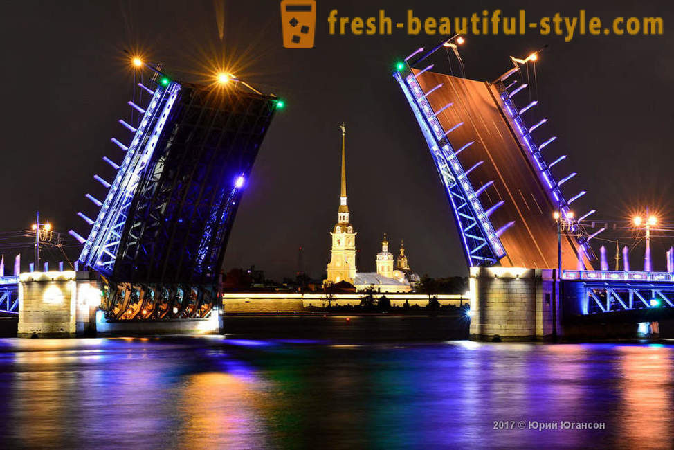 Magic frumusete de poduri St Petersburg