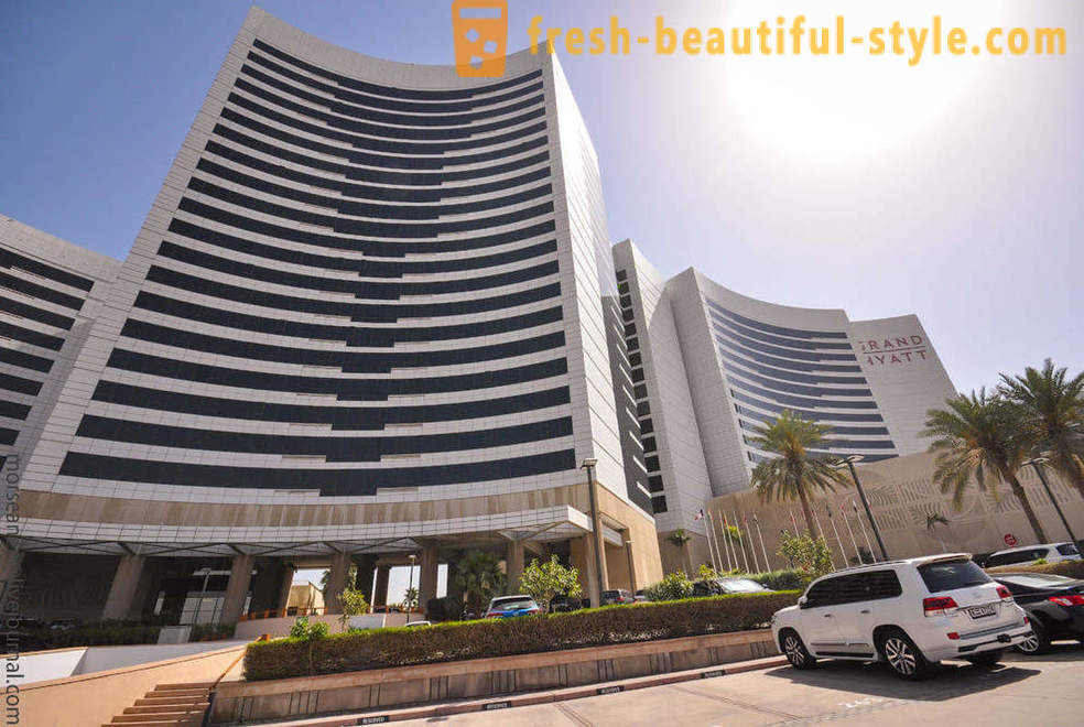 Plimbare pe hotel de lux Grand Hyatt Dubai