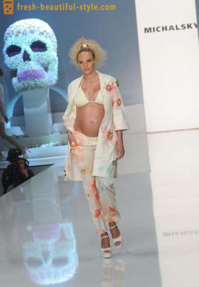 Pângăriți într-o poziție interesantă: Irina Shayk si un alt model de gravidă, care a avut indrazneala la podium
