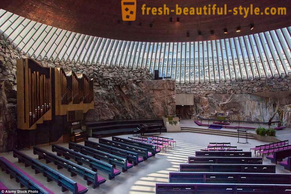 De la capele subterane la catedrale futuriste: 15 dintre cele mai neobișnuite biserici din lume