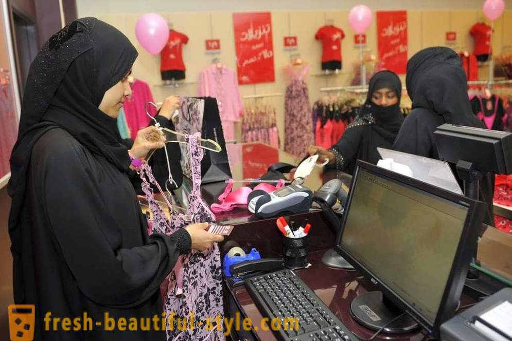 10 lucruri pe care nu se poate face pentru a femeilor în Arabia Saudită
