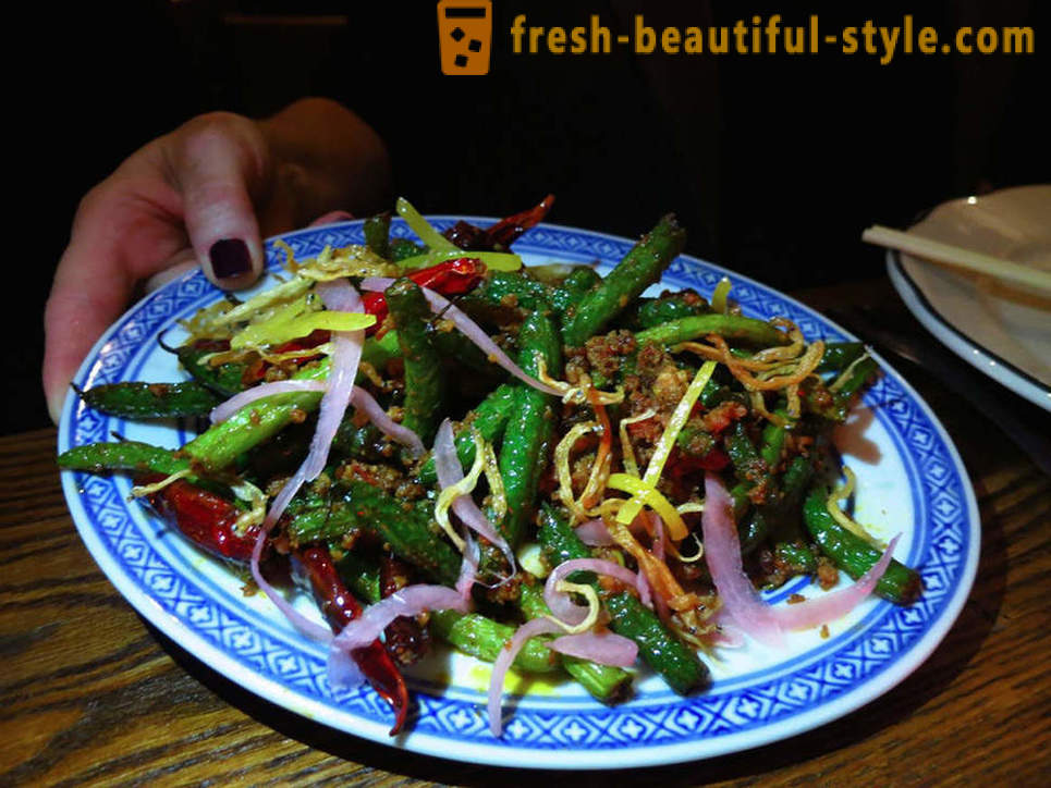 23 feluri de mâncare fermecător gustoase pe care ar trebui să încercați în China