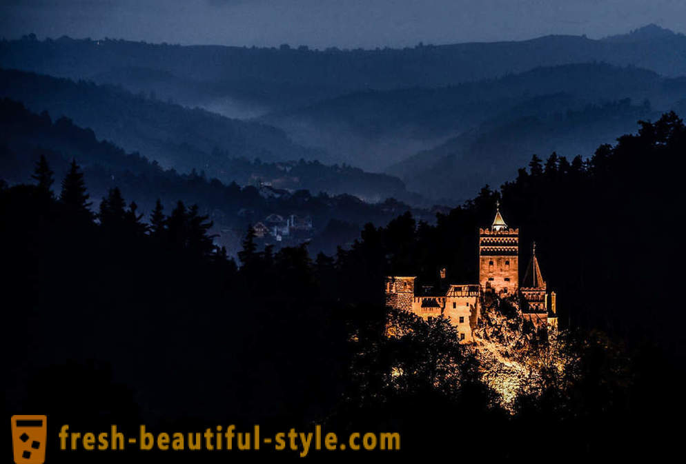 Castelul lui Dracula: Transilvania carte de vizită
