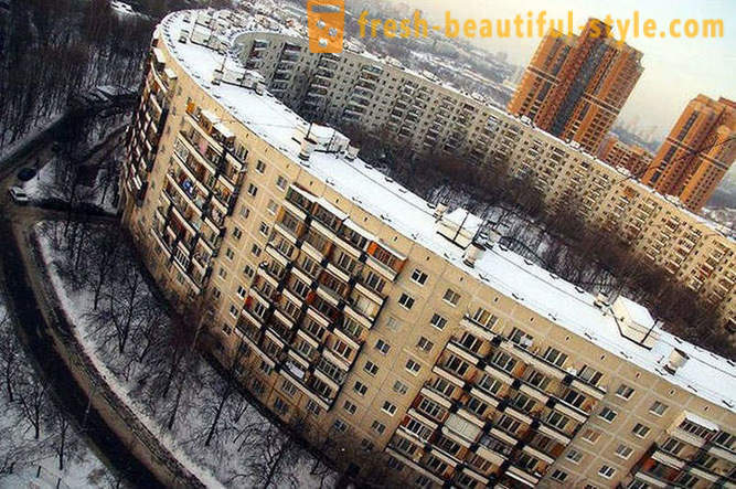 Moscova „covrigului“ sau povestea casei rotunde