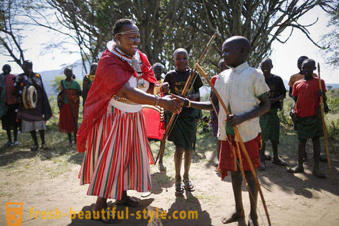 Arcașii trib pokot din Kenia