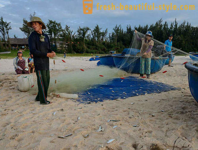 Cum sunt pescari vietnamezi