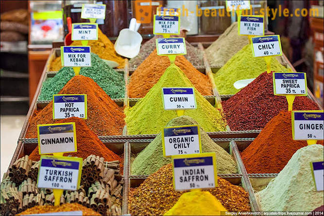Condimente Market plimbare in Istanbul