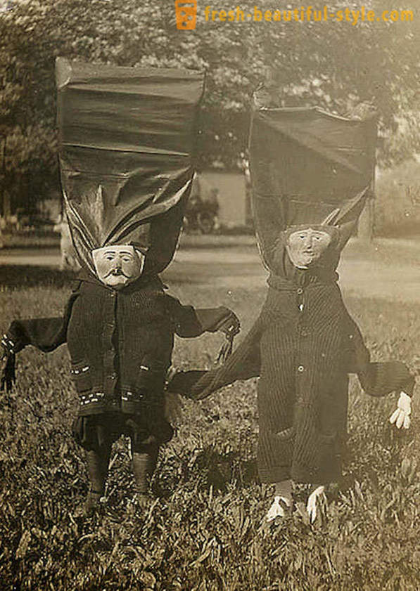 Cele mai vechi și ciudate costume pentru Halloween