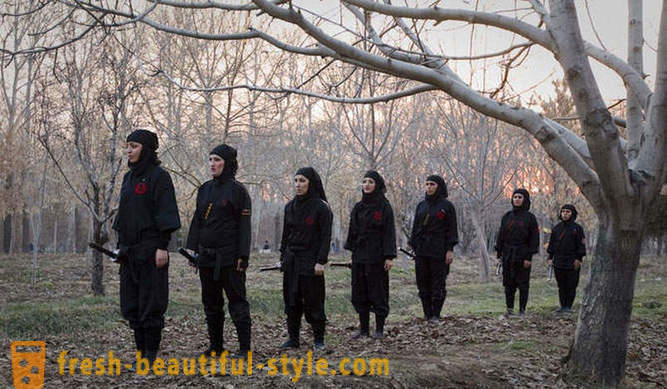 Ninjas de sex feminin iraniene