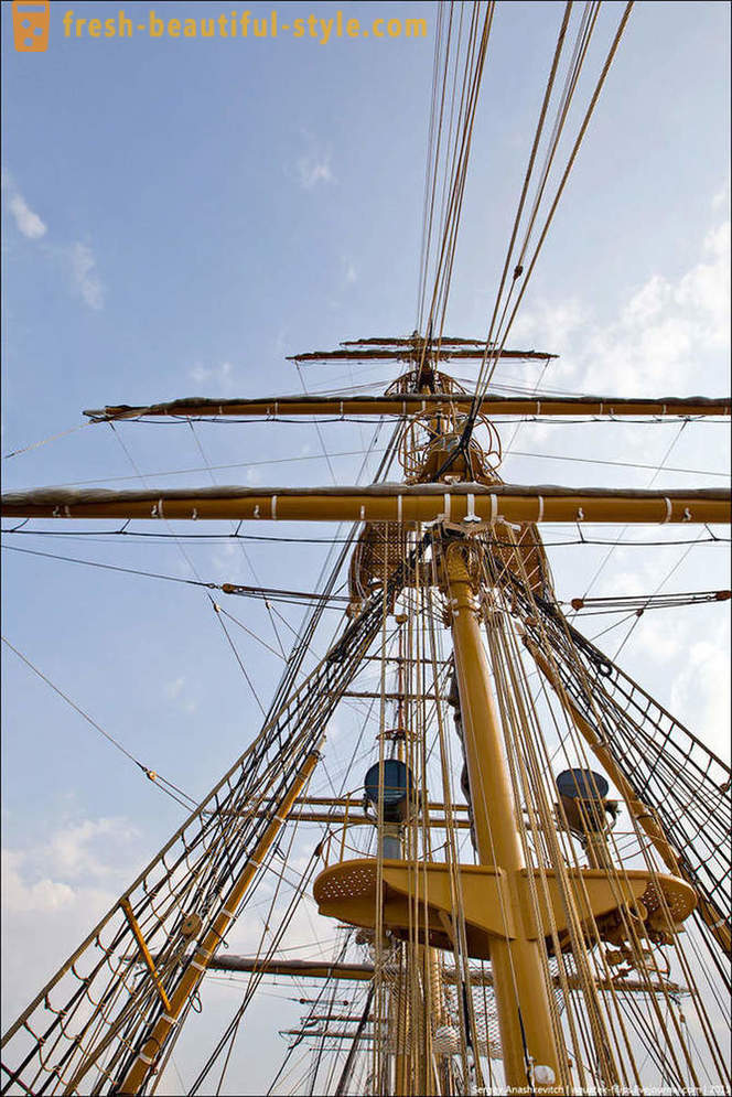 Excursie la nava de navigatie italian Amerigo Vespucci