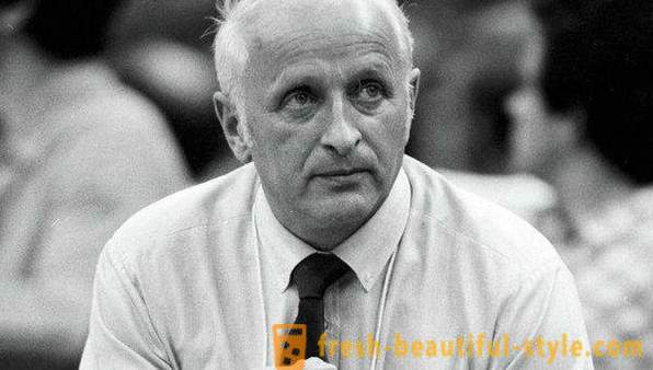 Alexander Gomelsky: cariera de coaching, premii, medalii și legende personale de viata