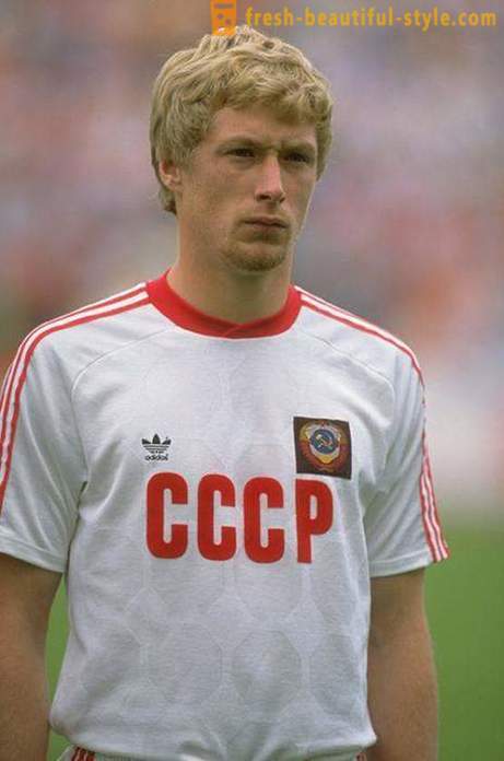 Alex Mickle, ucraineană jucător de fotbal: biografie, familie, sport cariera