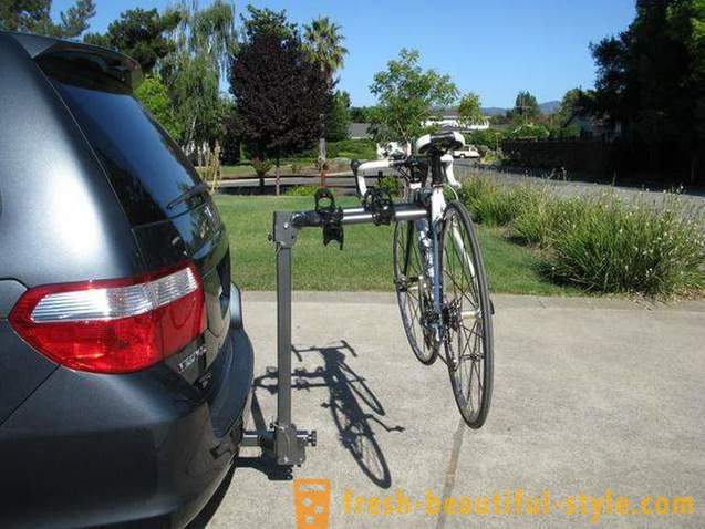 Cum se instalează suportul pentru biciclete pe cârligul de remorcare