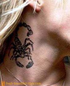 Tatuaj pe gâtul lui: valorile diferite modele