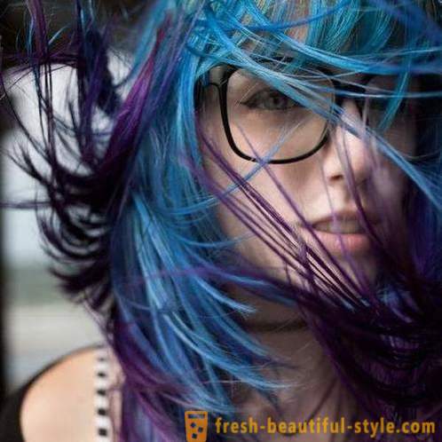 Culoarea părului Albastru: cum de a realiza o culoare foarte frumoasă?